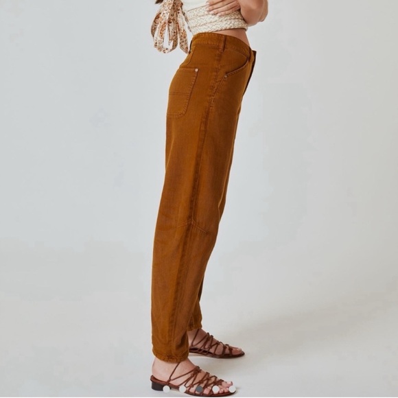 Anthroologie Pilcro Bow Boyfriend Trousers. Size 31 - Picture 8 of 16
